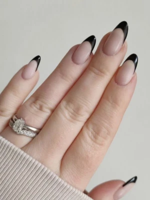 Deep French Mani