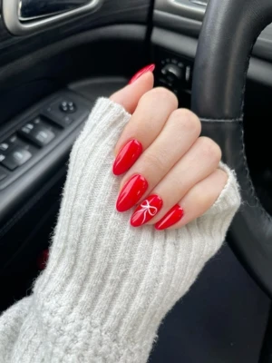 Gift Bow Accent