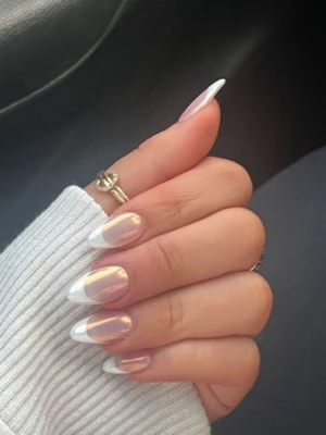 Holographic Shine