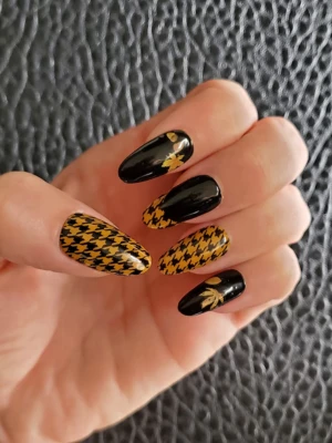 Houndstooth Pattern