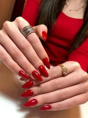 Red Nails