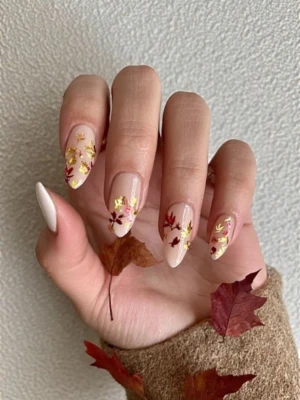 Autumn Amber Leaf Press Nails