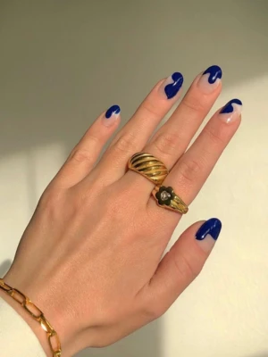 Autumn Cutout Nails