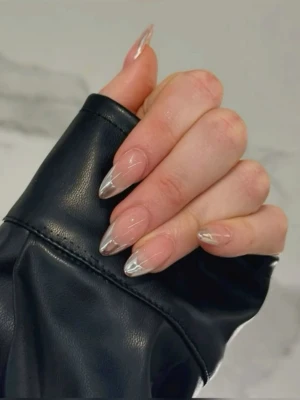 Chrome Drip Nail