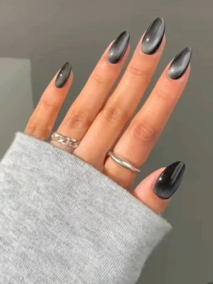 Chrome Velvet Nails
