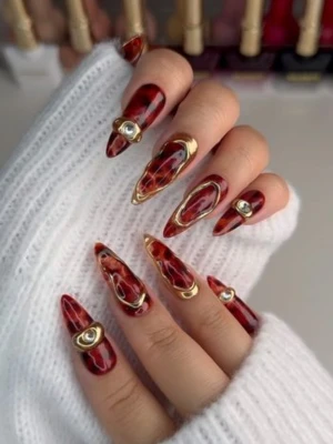 Gold Chrome Tortoise Nails