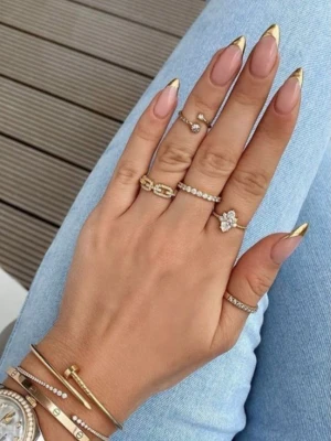 Gold Tips Nail