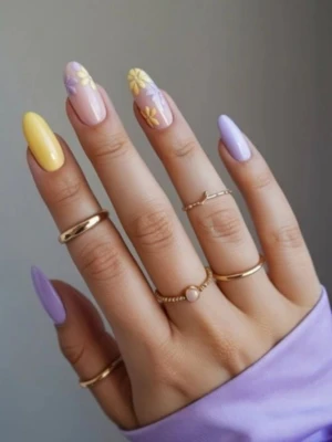 Lavender Butter Nail