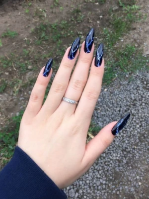 Lightning Black Chrome Bolt Nail