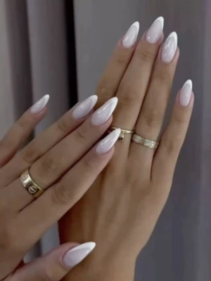 Milky Chrome Nail