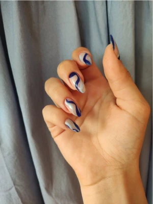 Navy Swirl Nails