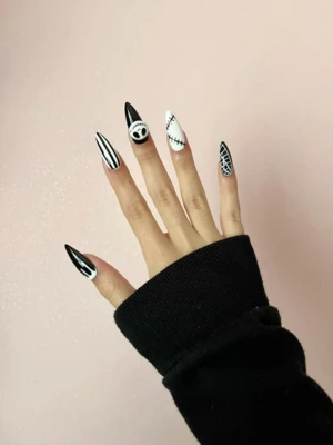 Nightmare Before Christmas Nails