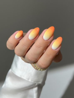 Ombré Citrus Nails