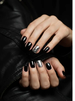 Shattered Black Chrome Effect Nail