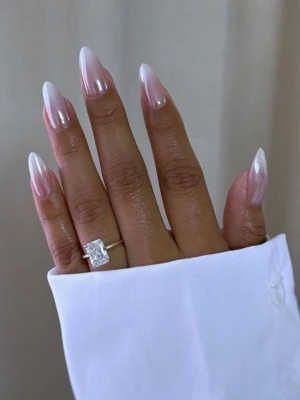 White Chrome Nail