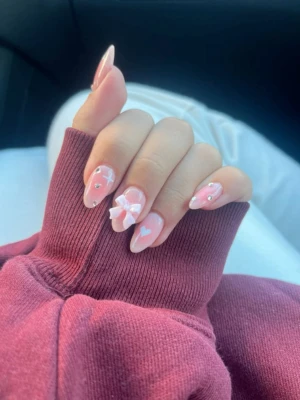 Coquette Nail