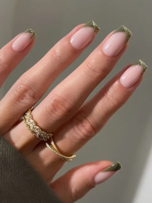 Glitter French Nail