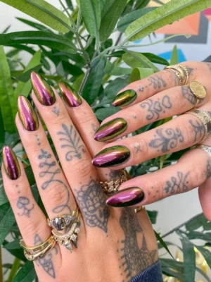 Midnight Chrome Nail