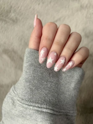 Pink Stars Nail