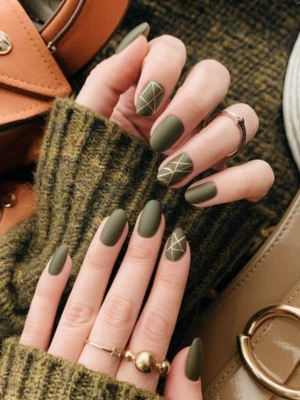 Stripes & Glitter Nail