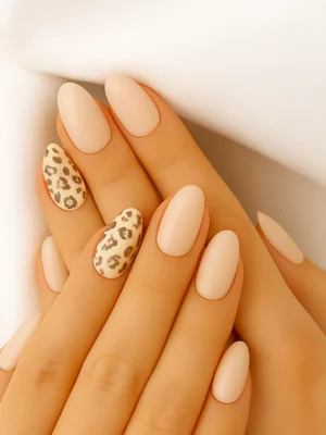 Caramel Soft Leopard Accent Nail